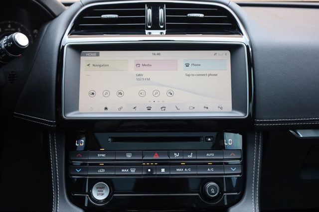 2019 Jaguar F-PACE 30t R-Sport - 23070706 - 42