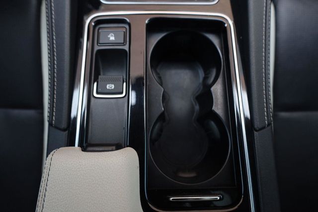 2019 Jaguar F-PACE 30t R-Sport - 23070706 - 49
