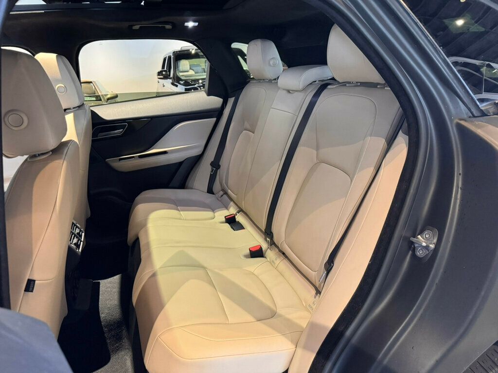 2019 Jaguar F-PACE AWD/Premium/ColdClimatePkg/NAV/MeridianSound/HtdSeats/PanoRoof - 22982371 - 10