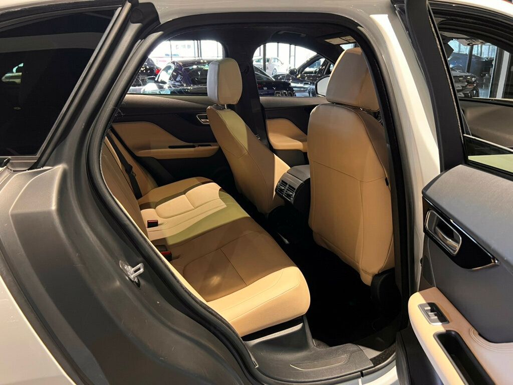 2019 Jaguar F-PACE AWD/Premium/ColdClimatePkg/NAV/MeridianSound/HtdSeats/PanoRoof - 22982371 - 27