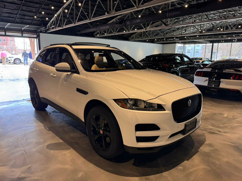 2019 Jaguar F-PACE AWD/Premium/ColdClimatePkg/NAV/MeridianSound/HtdSeats/PanoRoof - 22982371 - 6