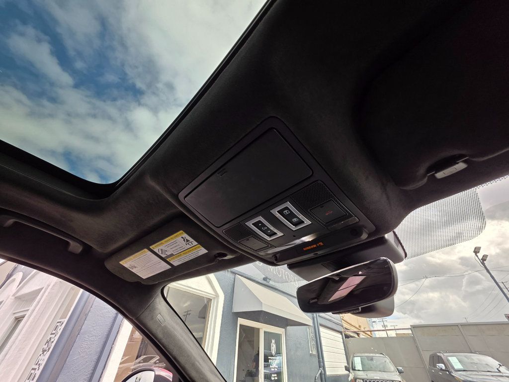 2019 Jaguar F-PACE S AWD - 22931501 - 14