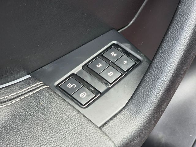 2019 Jaguar F-PACE S AWD - 22931501 - 26