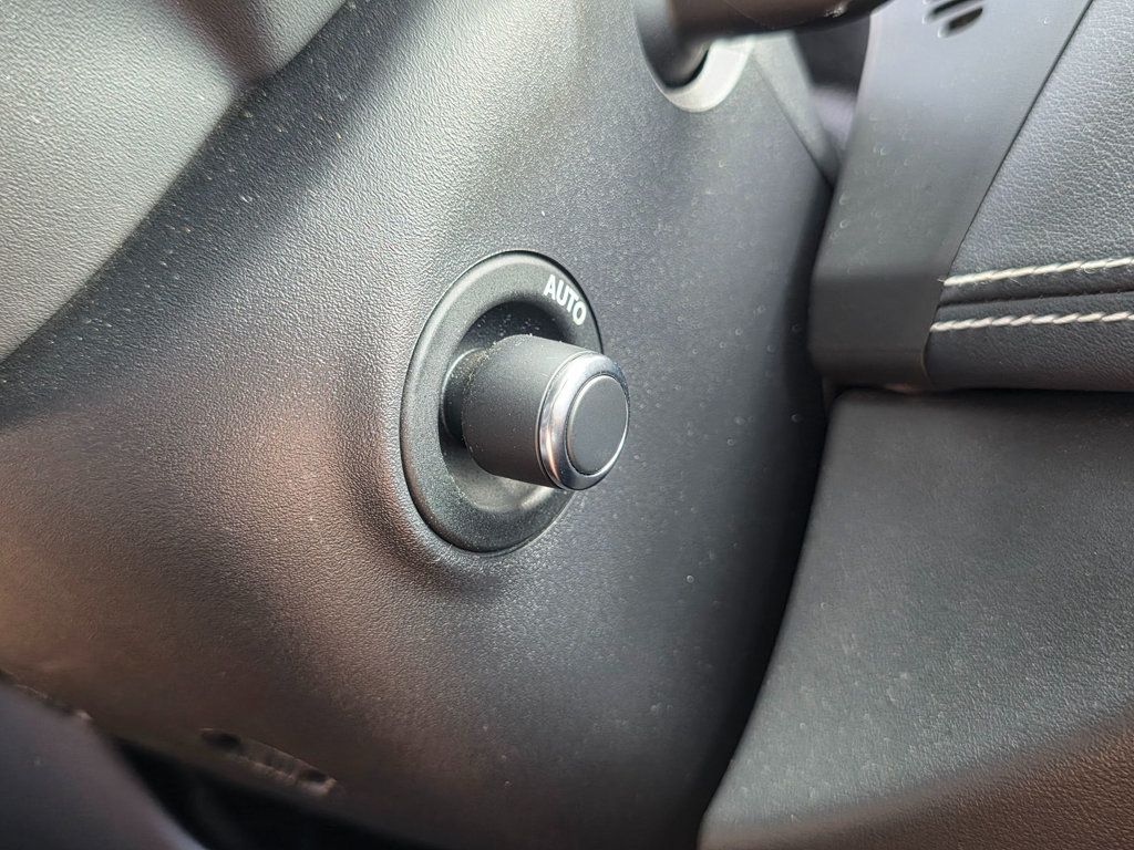 2019 Jaguar F-PACE S AWD - 22931501 - 34