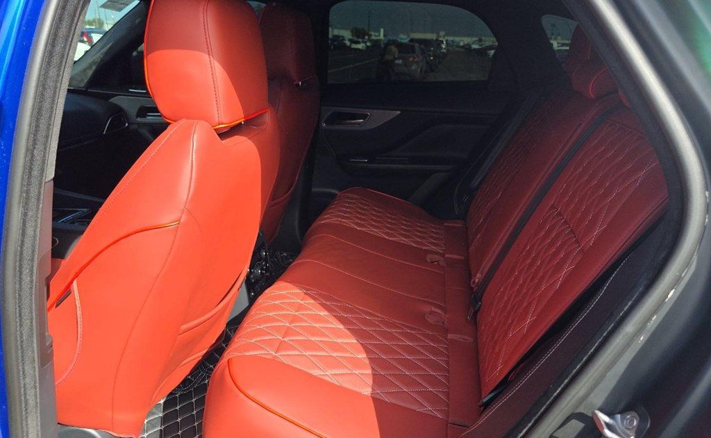 2019 Jaguar F-PACE S AWD - 23092613 - 10
