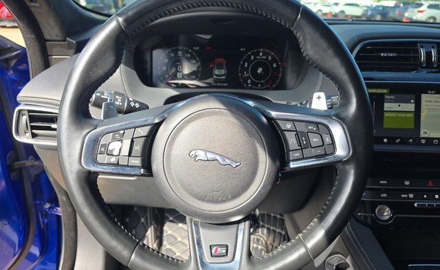 2019 Jaguar F-PACE S AWD - 23092613 - 8