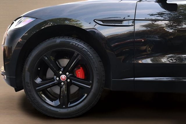 2019 Jaguar F-PACE S AWD's photo