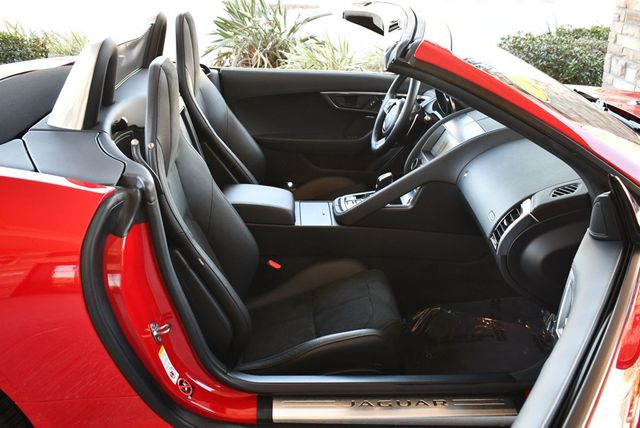 2019 Jaguar F-TYPE Convertible Automatic P300 W/Climate Package 1 - 22958878 - 54