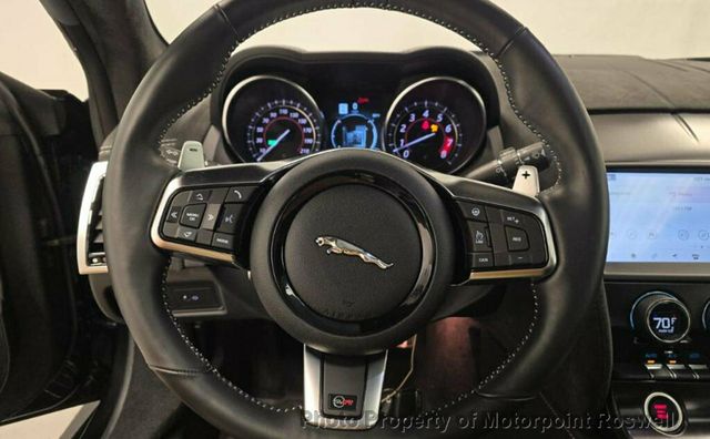 2019 Jaguar F-TYPE Coupe Automatic SVR AWD - 22951856 - 5