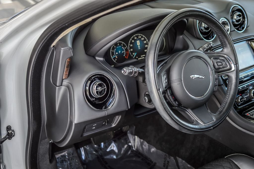2019 Jaguar XJ XJL PORTFOLIO - NAV - PANO ROOF - BLUETOOTH - GORGEOUS - 23078983 - 23
