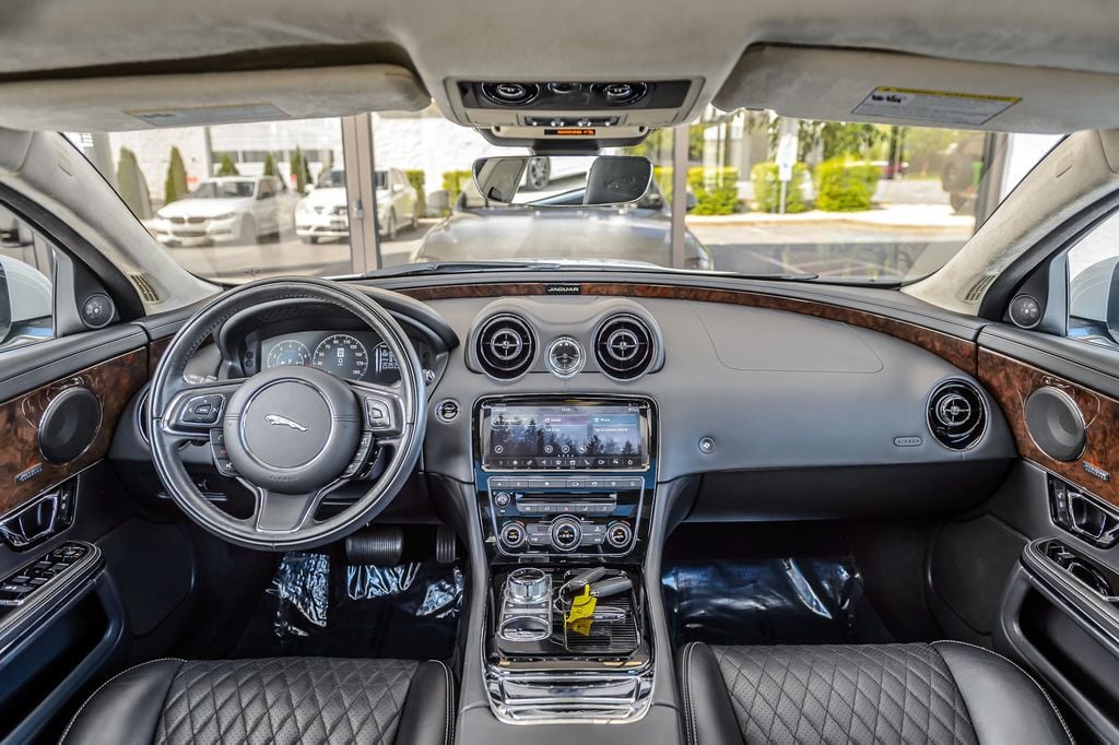 2019 Jaguar XJ XJL PORTFOLIO - NAV - PANO ROOF - BLUETOOTH - GORGEOUS - 23078983 - 2