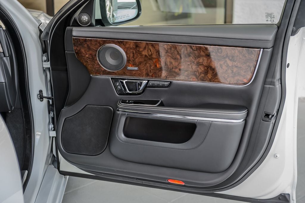 2019 Jaguar XJ XJL PORTFOLIO - NAV - PANO ROOF - BLUETOOTH - GORGEOUS - 23078983 - 51
