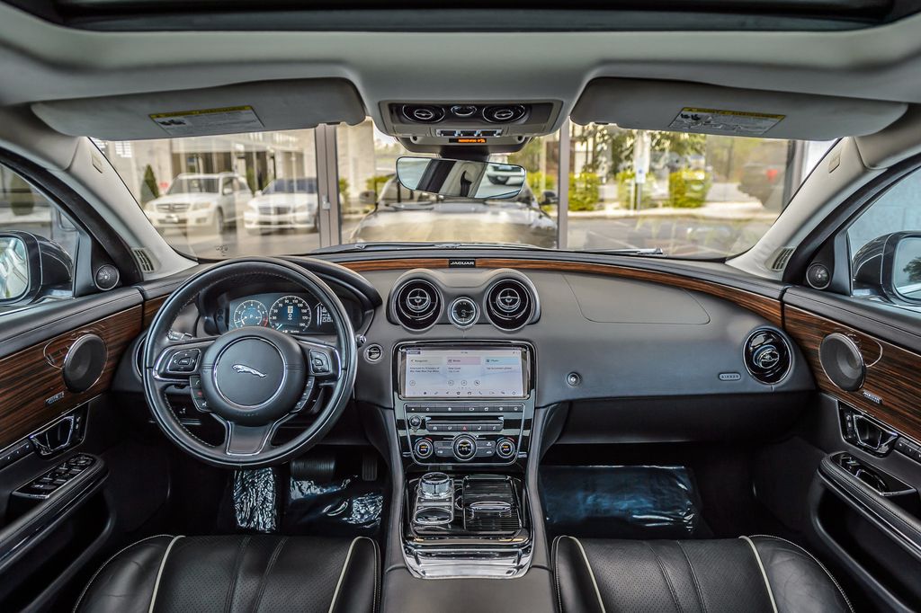 2019 Jaguar XJ XJ-R SPORT - NAV - PANO ROOF - BACKUP CAM - BLUETOOTH - GORGEOUS - 23007545 - 2