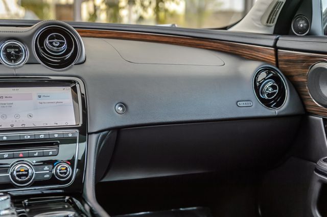 2019 Jaguar XJ XJ-R SPORT - NAV - PANO ROOF - BACKUP CAM - BLUETOOTH - GORGEOUS - 23007545 - 32