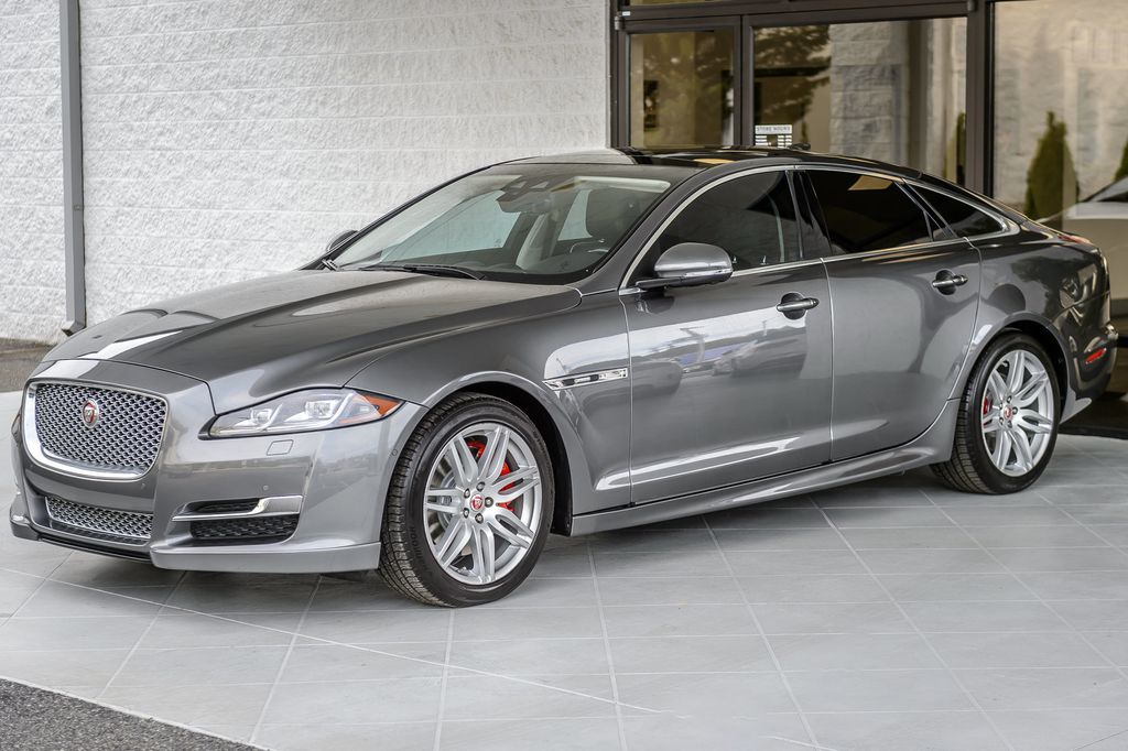 2019 Jaguar XJ XJ-R SPORT - NAV - PANO ROOF - BACKUP CAM - BLUETOOTH - GORGEOUS - 23007545 - 5