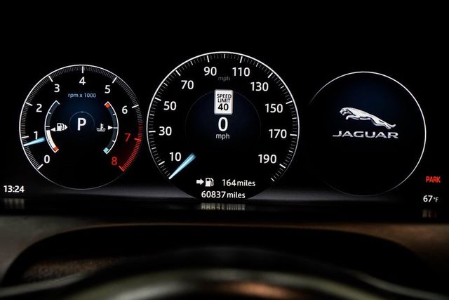 2019 Jaguar XJ XJ R-Sport RWD - 22925324 - 32