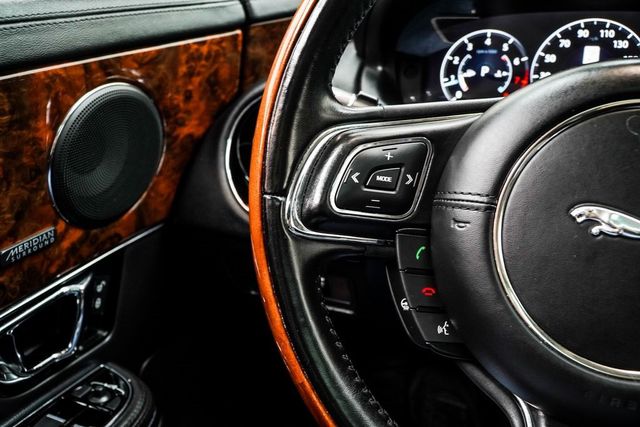 2019 Jaguar XJ XJ R-Sport RWD - 22925324 - 34