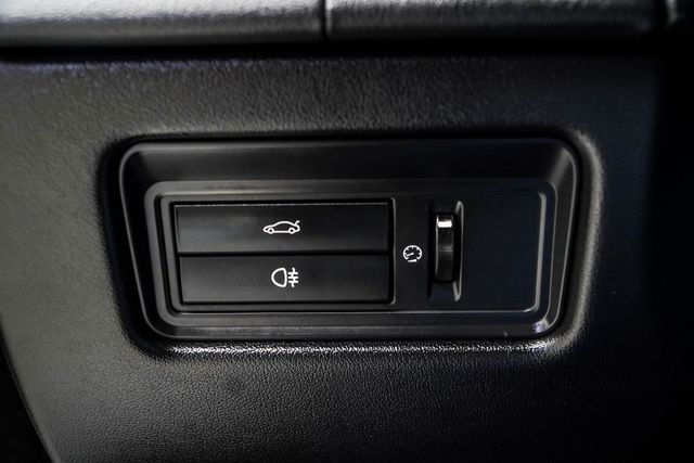 2019 Jaguar XJ XJ R-Sport RWD - 22925324 - 38