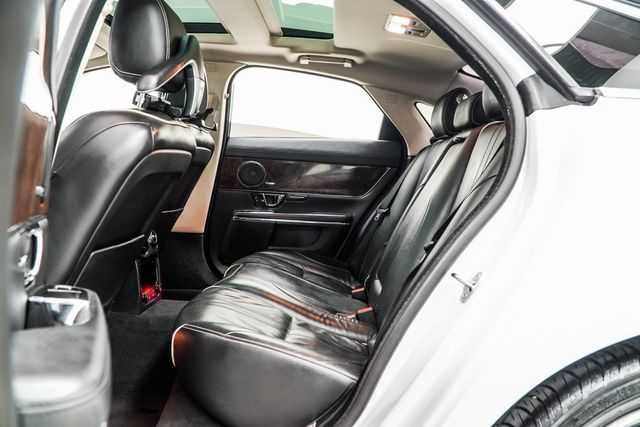 2019 Jaguar XJ XJ R-Sport RWD - 22925324 - 42