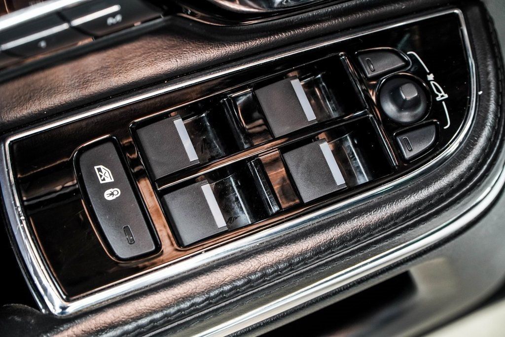 2019 Jaguar XJ R-Sport photo 45