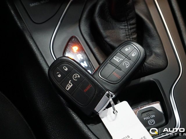 2019 Jeep Cherokee  - 22983182 - 27