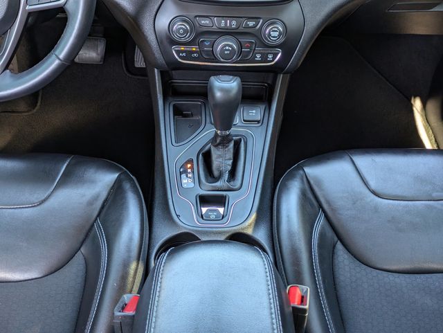 2019 Jeep Cherokee  - 22974347 - 18