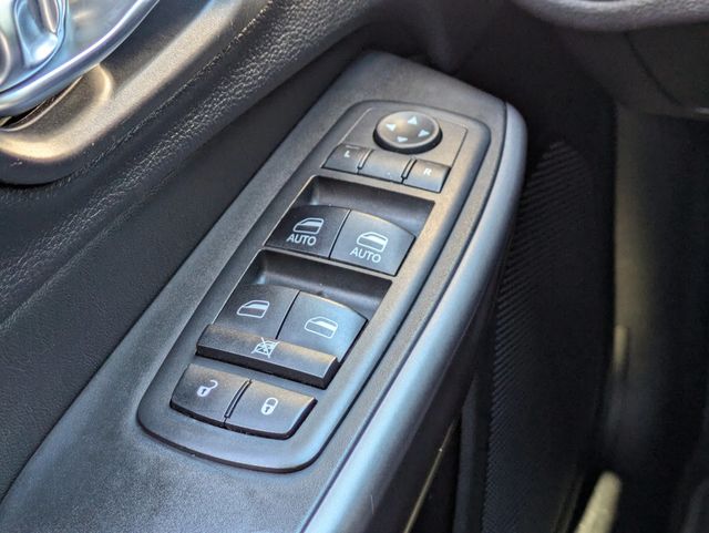 2019 Jeep Cherokee  - 22974347 - 23