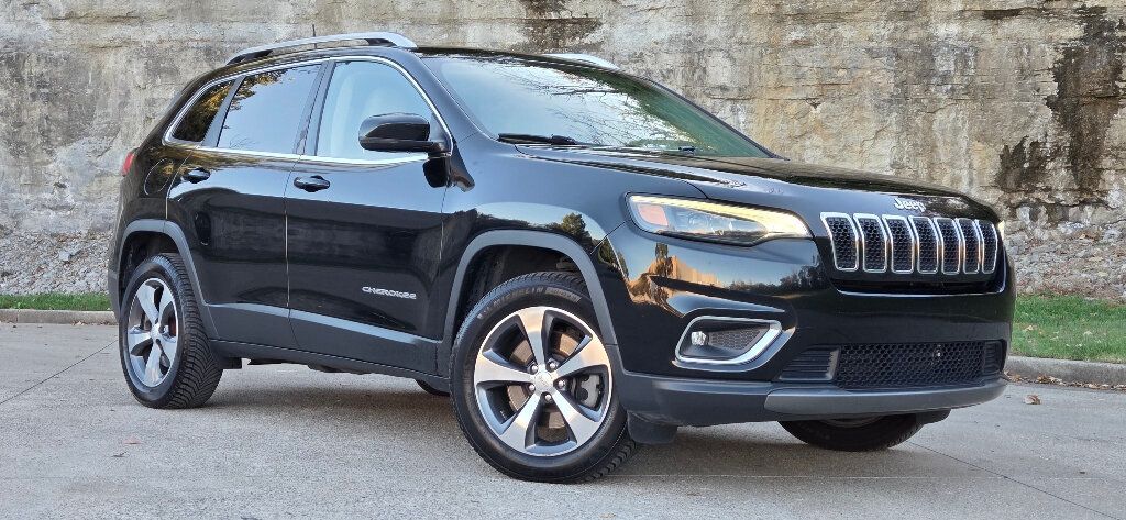 2019 Jeep Cherokee 4x4 LOADED Nav Htd Leather Pano Roof CLEAN 615-300-6004 - 22935896 - 0