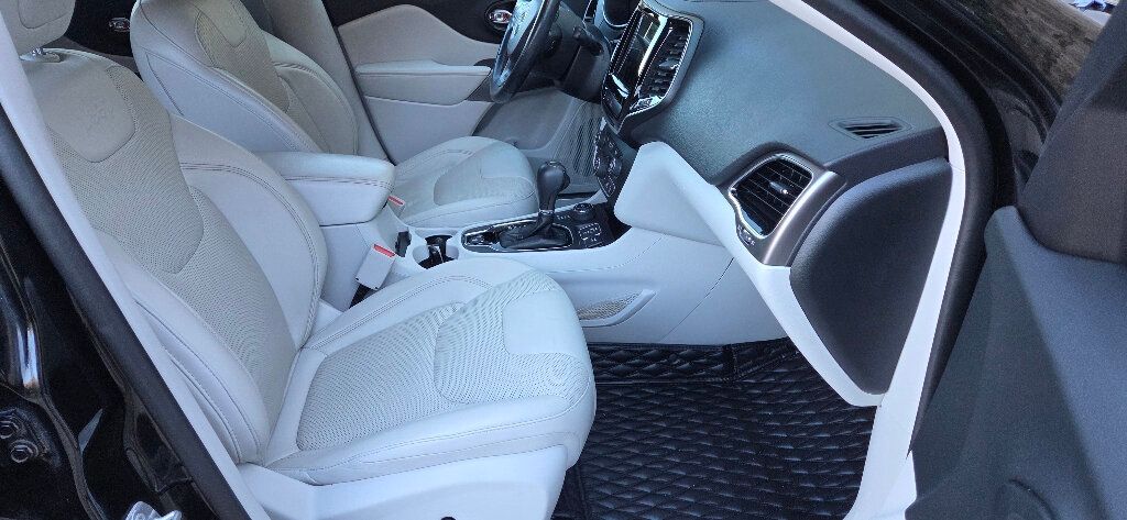 2019 Jeep Cherokee 4x4 LOADED Nav Htd Leather Pano Roof CLEAN 615-300-6004 - 22935896 - 21