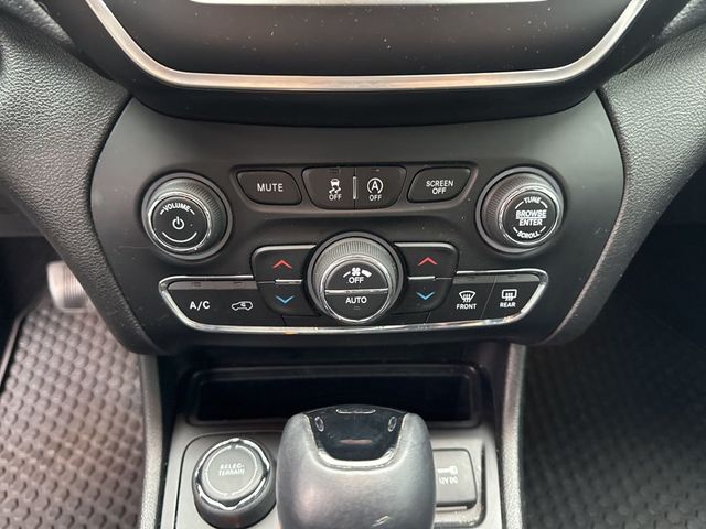 2019 Jeep Cherokee Altitude 4x4 - 22988753 - 15