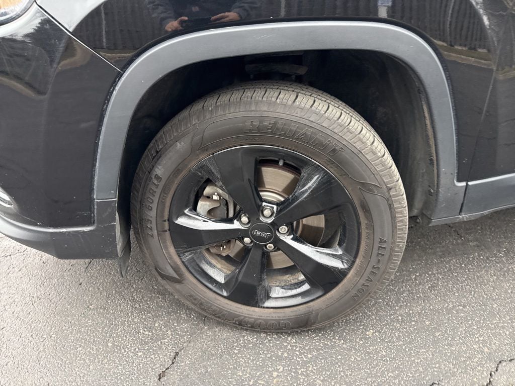 2019 Jeep Cherokee Altitude 4x4 - 22988753 - 1