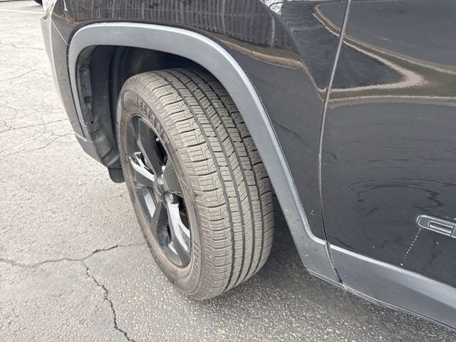 2019 Jeep Cherokee Altitude 4x4 - 22988753 - 2