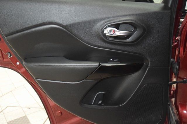 2019 Jeep Cherokee Altitude 4x4 - 22973175 - 40