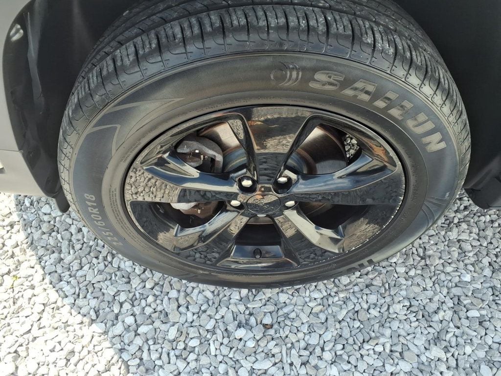2019 Jeep Cherokee Altitude 4x4 - 23001665 - 4