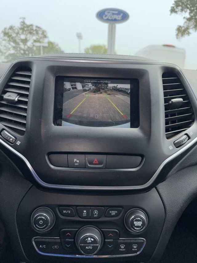 2019 Jeep Cherokee Altitude FWD - 23005330 - 5