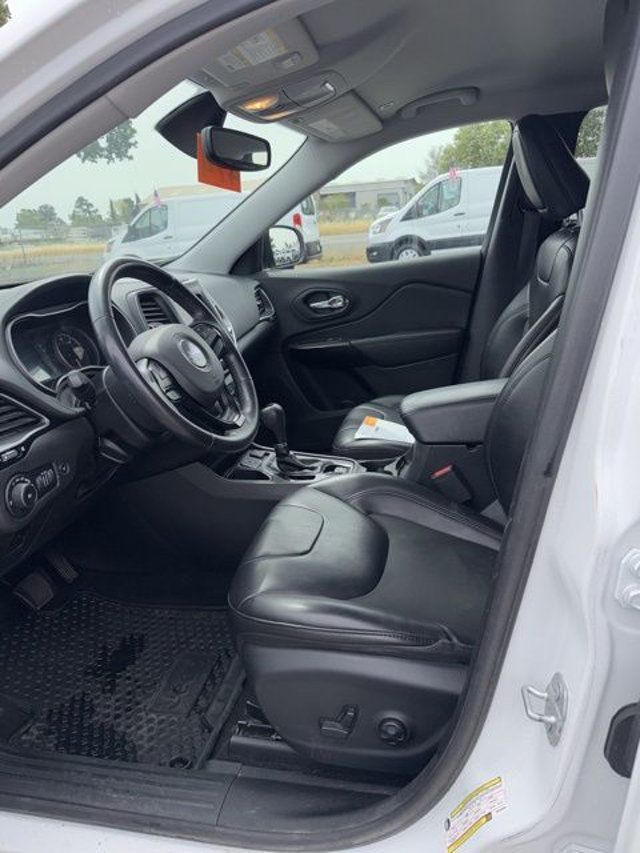 2019 Jeep Cherokee Altitude FWD - 23005330 - 6