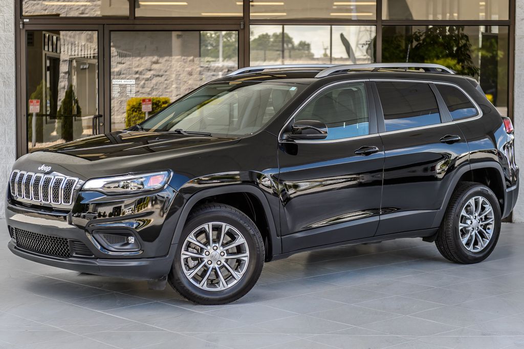 2019 Jeep Cherokee CHEROKEE LATITUDE PLUS BLACK ON BLACK SUPER CLEAN MUST SEE - 23020864 - 1