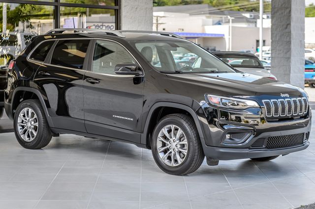 2019 Jeep Cherokee CHEROKEE LATITUDE PLUS BLACK ON BLACK SUPER CLEAN MUST SEE - 23020864 - 3