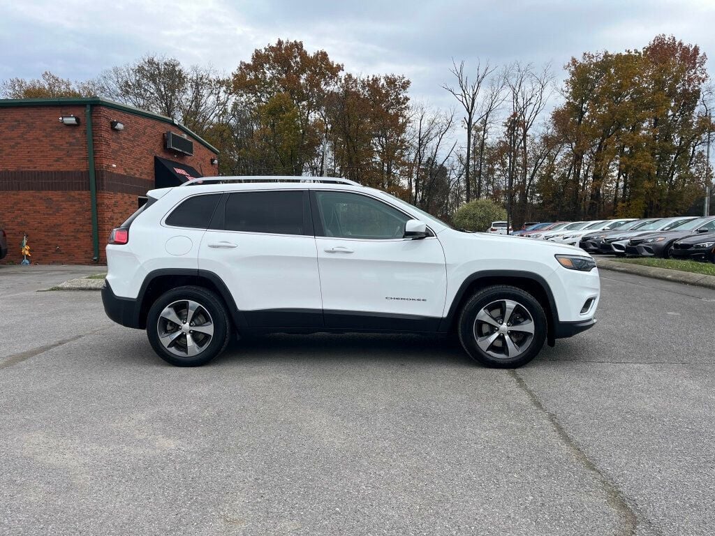 2019 Jeep Cherokee Latitude 4x4 - 22691847 - 3