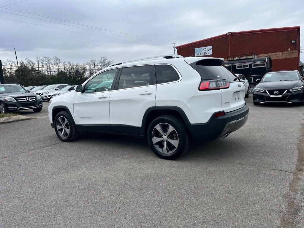 2019 Jeep Cherokee Latitude 4x4 - 22691847 - 6