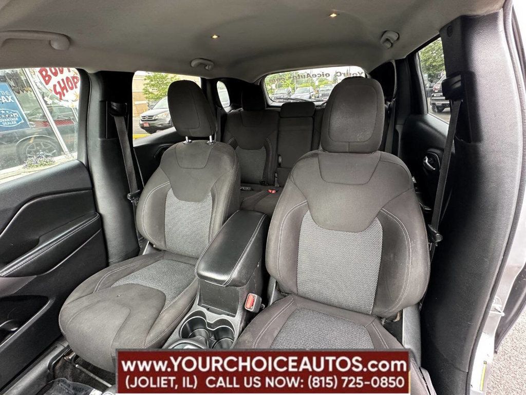 2019 Jeep Cherokee Latitude 4x4 - 22859438 - 15
