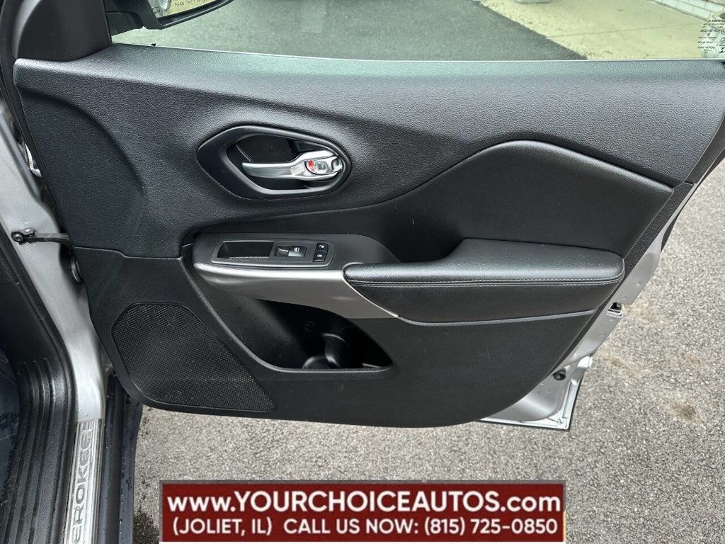 2019 Jeep Cherokee Latitude 4x4 - 22859438 - 20