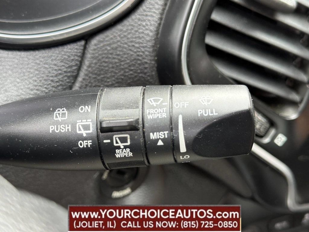 2019 Jeep Cherokee Latitude 4x4 - 22859438 - 30