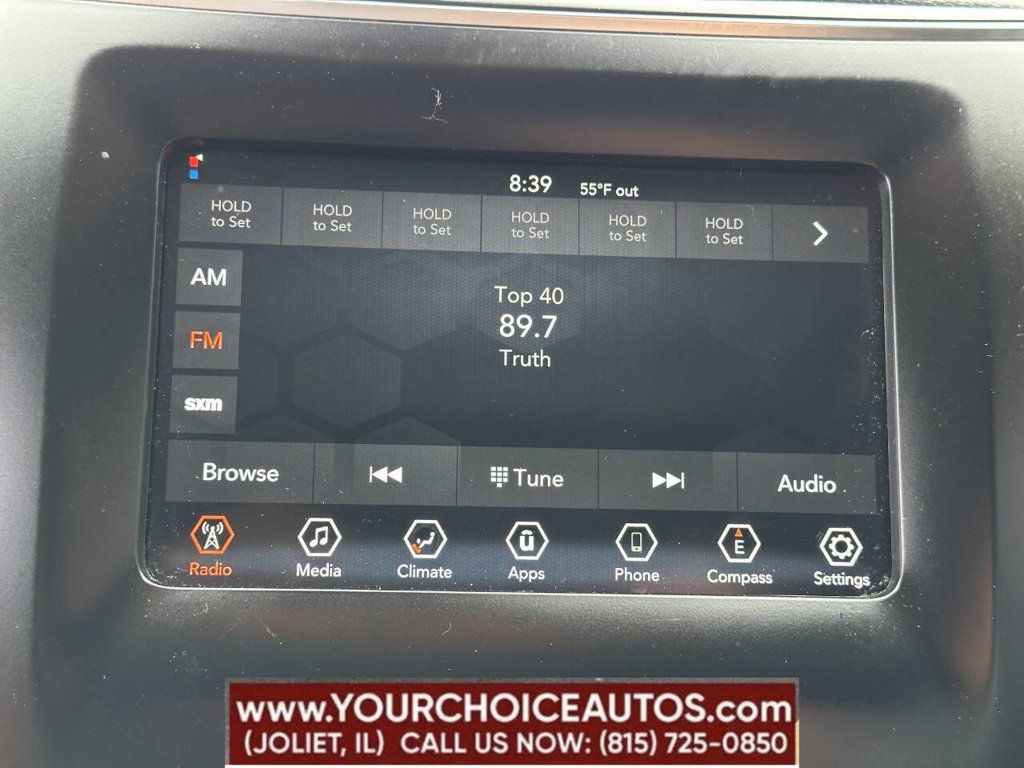 2019 Jeep Cherokee Latitude 4x4 - 22859438 - 35