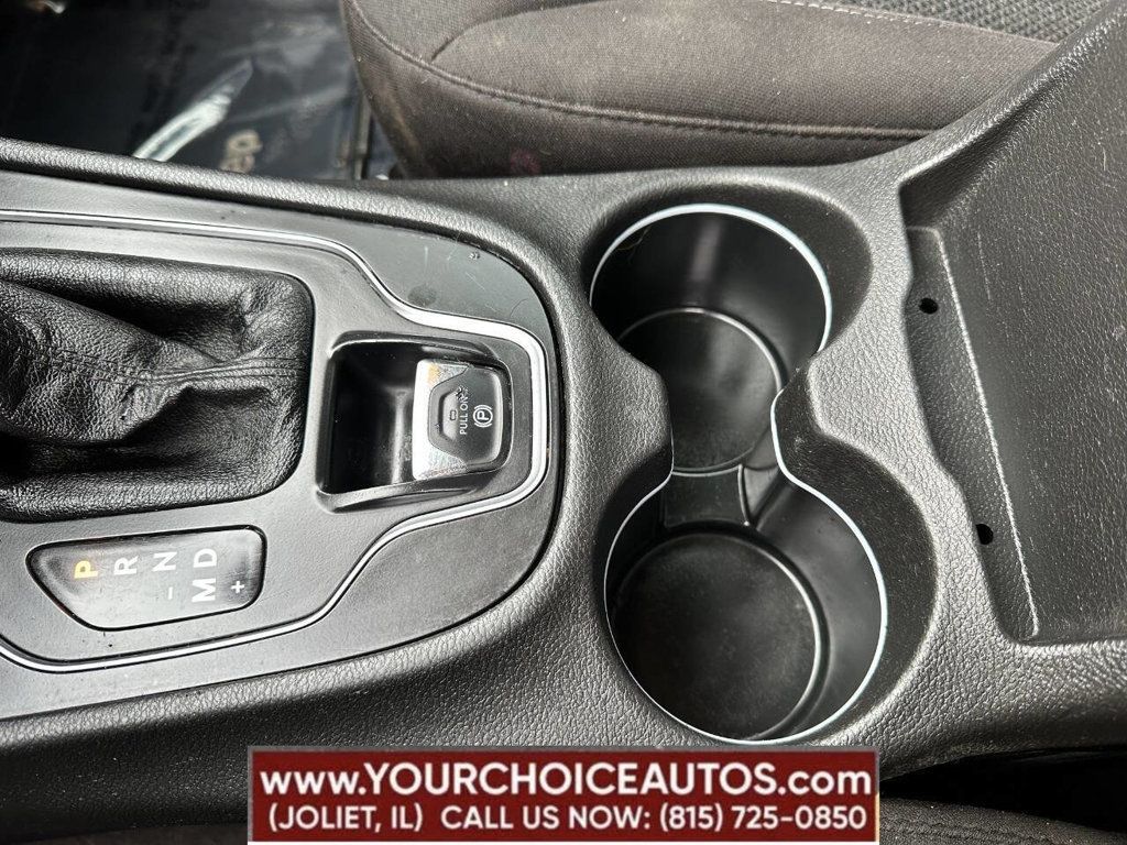 2019 Jeep Cherokee Latitude 4x4 - 22859438 - 44