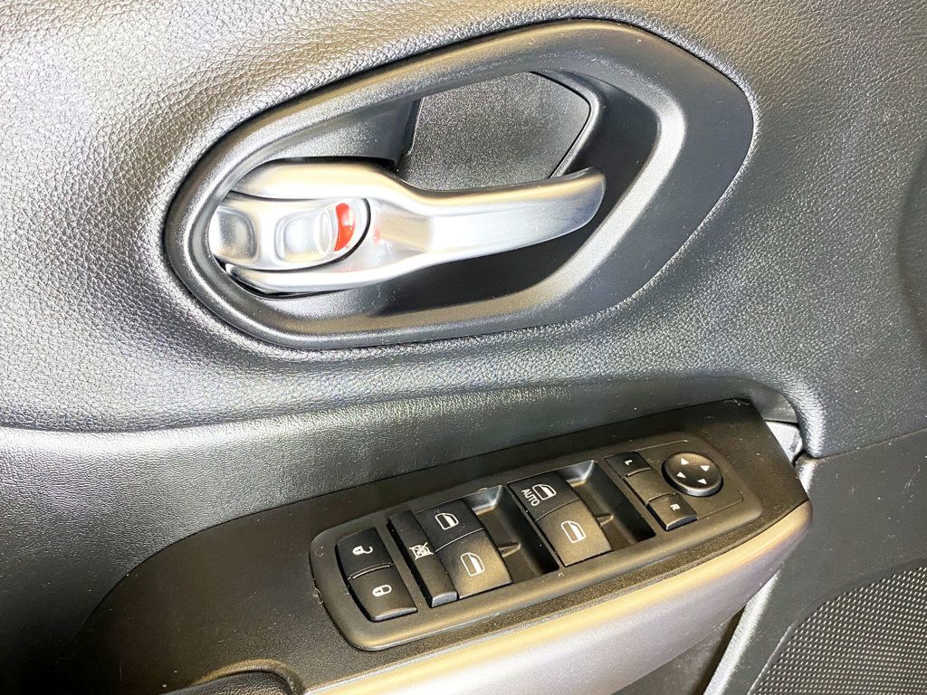 2019 Jeep Cherokee Latitude 4x4 - 22982347 - 15