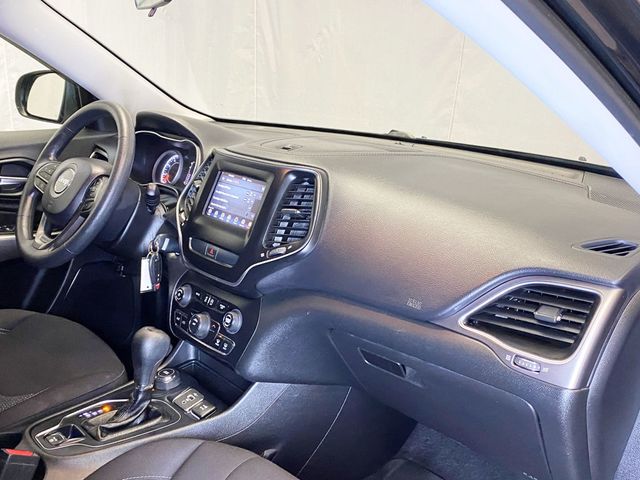 2019 Jeep Cherokee Latitude 4x4 - 22982347 - 39