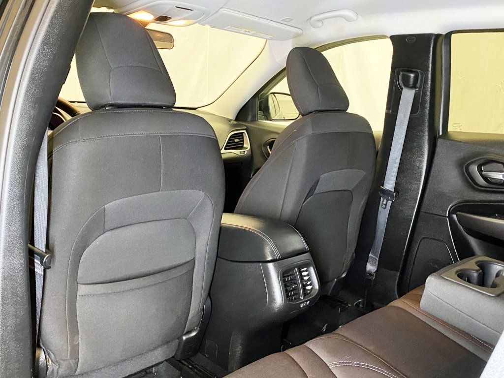 2019 Jeep Cherokee Latitude 4x4 - 22982347 - 45