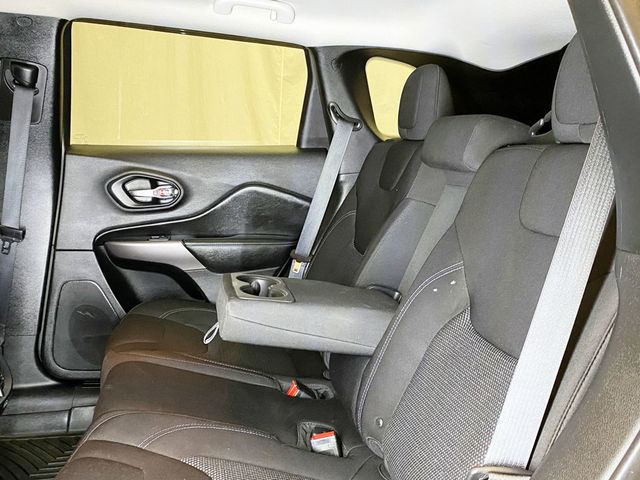 2019 Jeep Cherokee Latitude 4x4 - 22982347 - 46