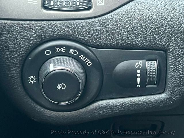 2019 Jeep Cherokee Latitude 4x4,3.2L V6 ,APPEARANCE GROUP - 22966737 - 24